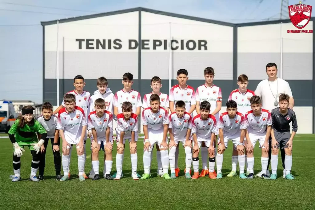 academia de fotbal fc dinamo 11 2 67fc2929bd41f 1024x683