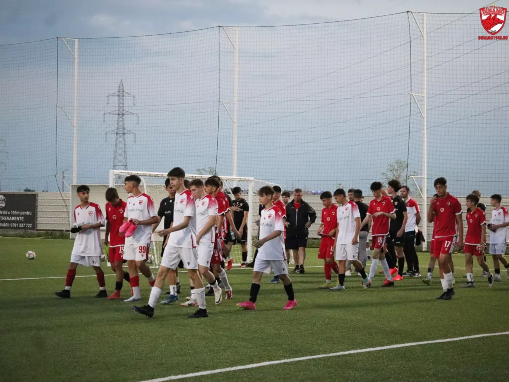 academia de fotbal fc dinamo 9 67fc292516b67 1024x769