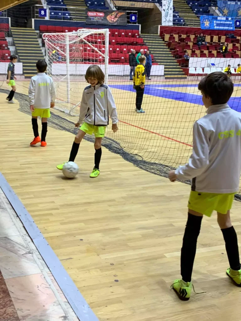 css4 4 67fd97128cb4f 768x1024