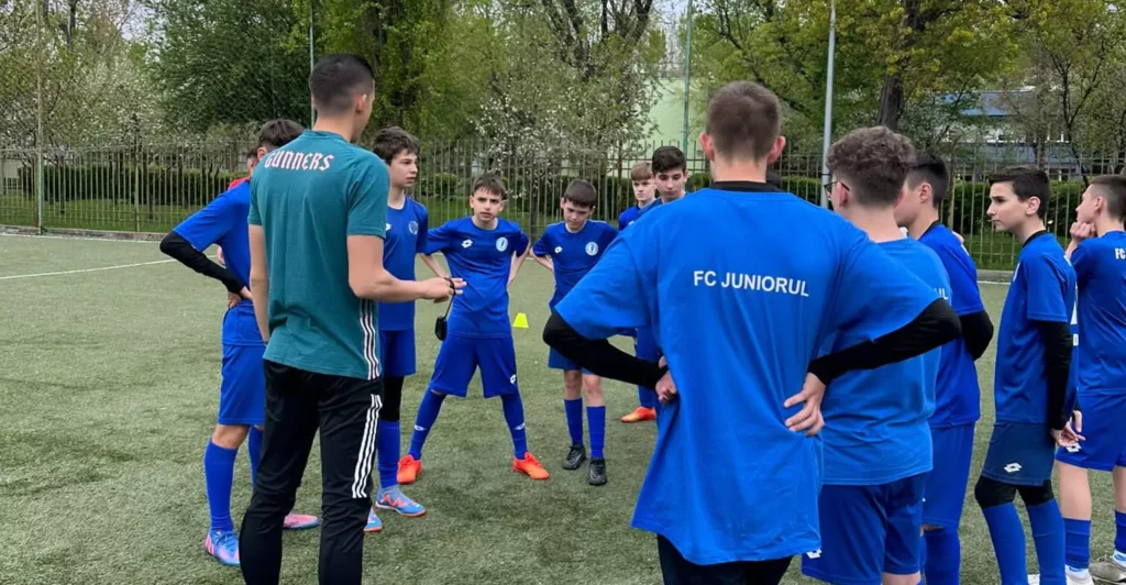fc juniorul 2 67fea2dccef2e 1024x532
