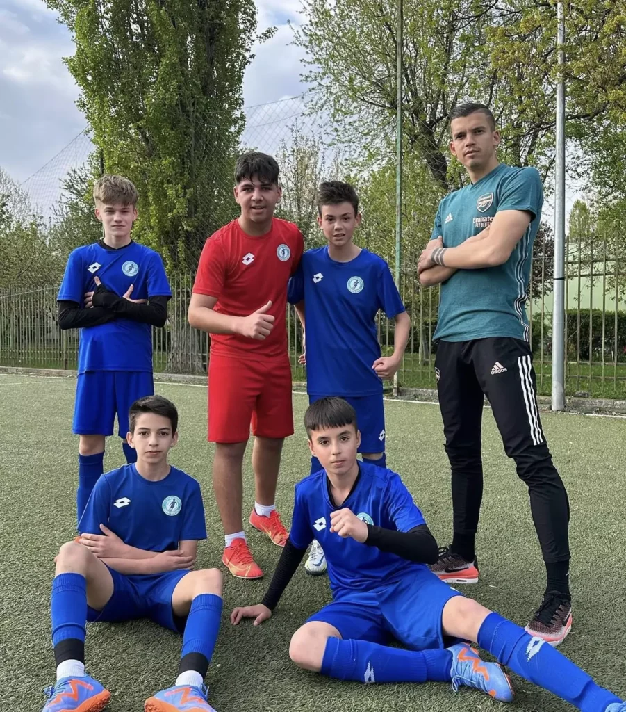 fc juniorul 4 67fea2e0aaebe 901x1024