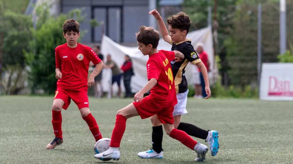 scoala de fotbal lucian sanmartean 2 67fd5837b60d6 1024x576