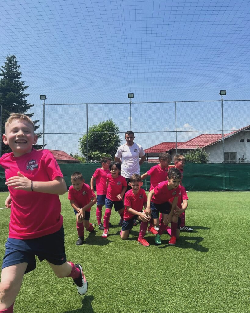 Academia Decarilor 2 819x1024