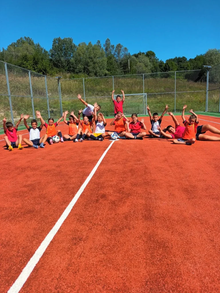 ASLKidsManeciu 1 768x1024