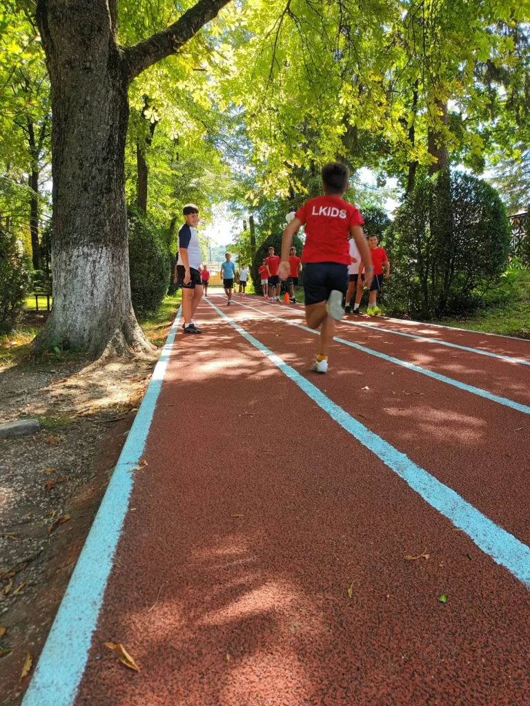 ASLKidsManeciu 3 768x1024