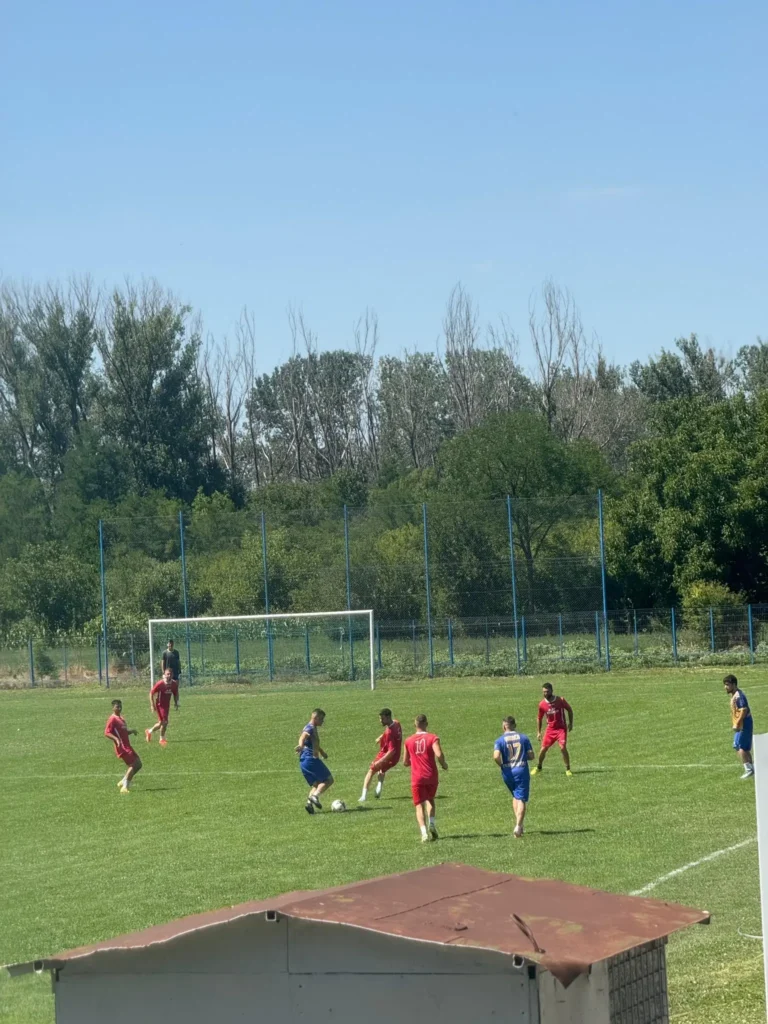 CSUnireaCocorastiiColt 5 768x1024