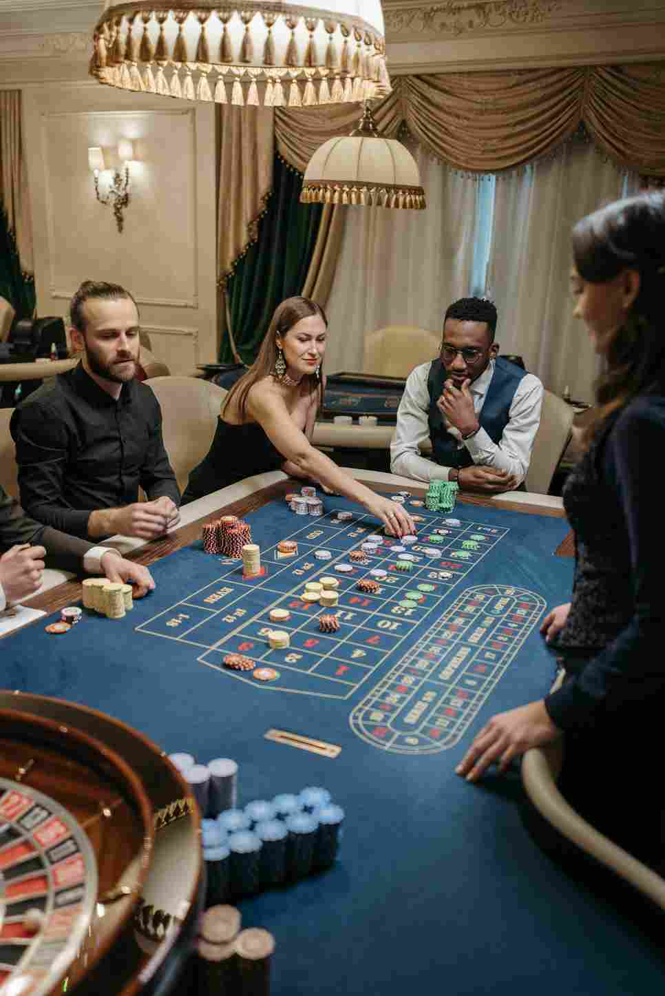 Evolution of Casino Games: From Brick-and-Mortar to Online Platforms